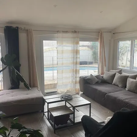 Maison Laurier Apartment *