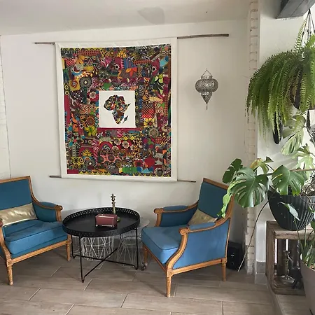 Maison Laurier Apartment *
